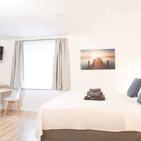 Aparthotel Gaestezimmer Ross Hohenlinden