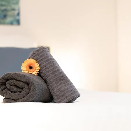 Gaestezimmer Ross Aparthotel Hohenlinden